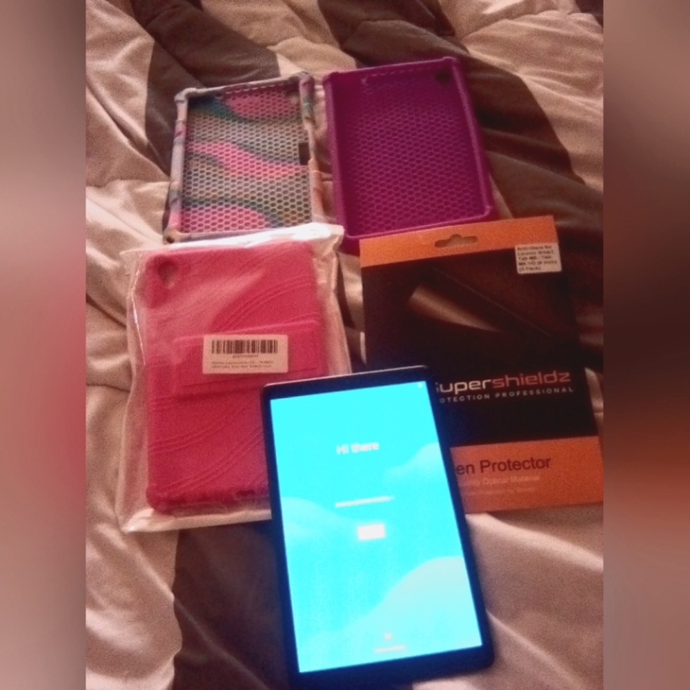 Lenovo tablet tb-8505f with extras